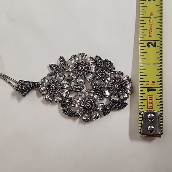 Kanishka New York Swarovski Marcasite Elegant Silver Floral Pendant Necklace WOW - Picture 10 of 10